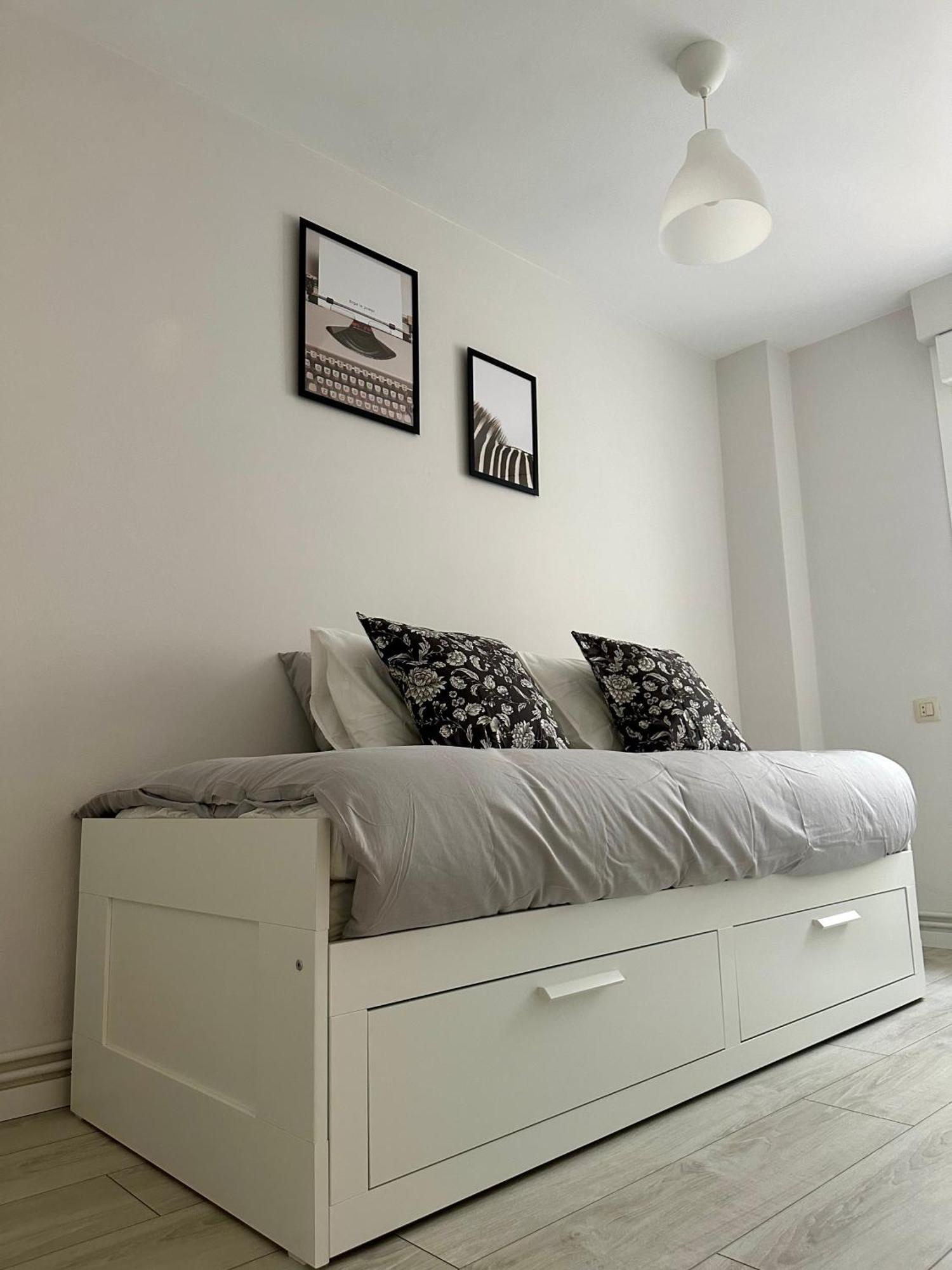 Cozy Flat 5 Mins From The Beach Gijón Esterno foto