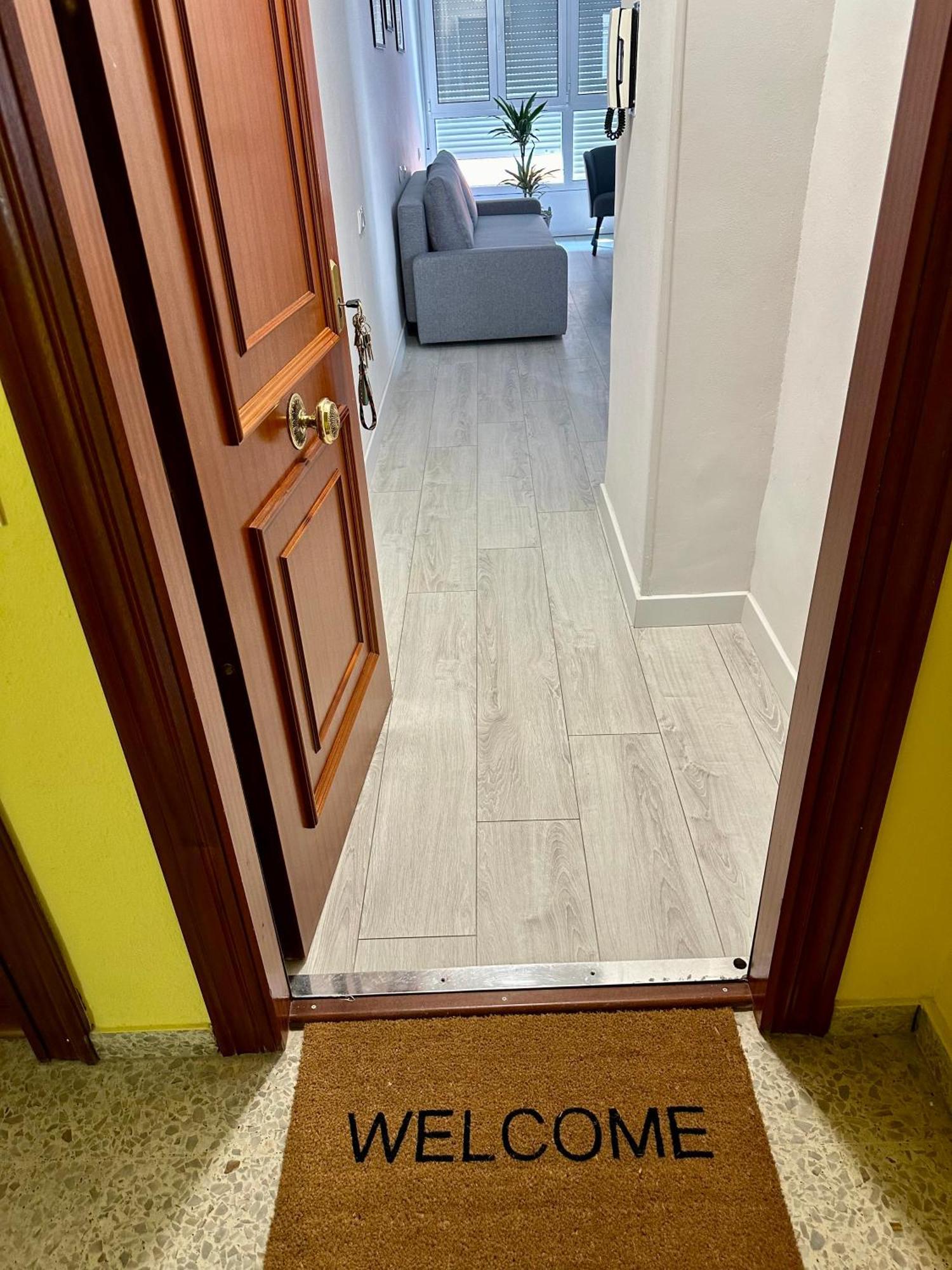 Cozy Flat 5 Mins From The Beach Gijón Esterno foto