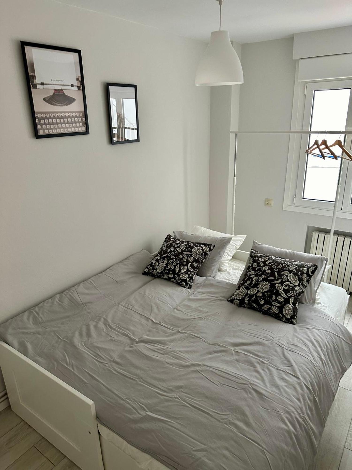 Cozy Flat 5 Mins From The Beach Gijón Esterno foto